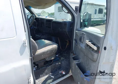 2011 Chevrolet Express G2500 Work Van from USA, damaged, VIN 1GCWGFCA3B1150341